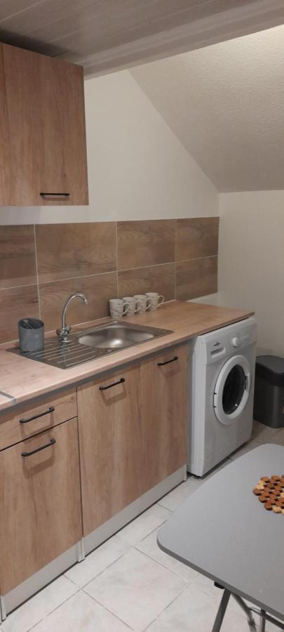 Tres Belle Appartement F1 Bis Perpignan Kültér fotó