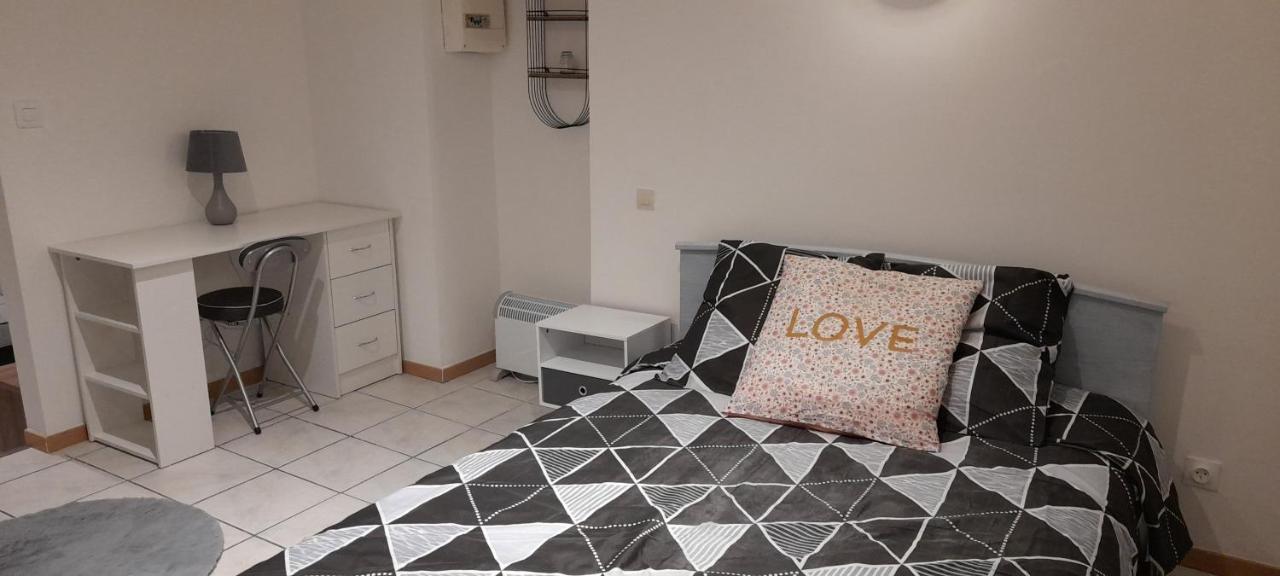 Tres Belle Appartement F1 Bis Perpignan Kültér fotó